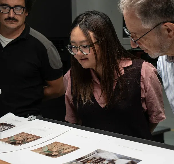 Trifolio about gallery 04